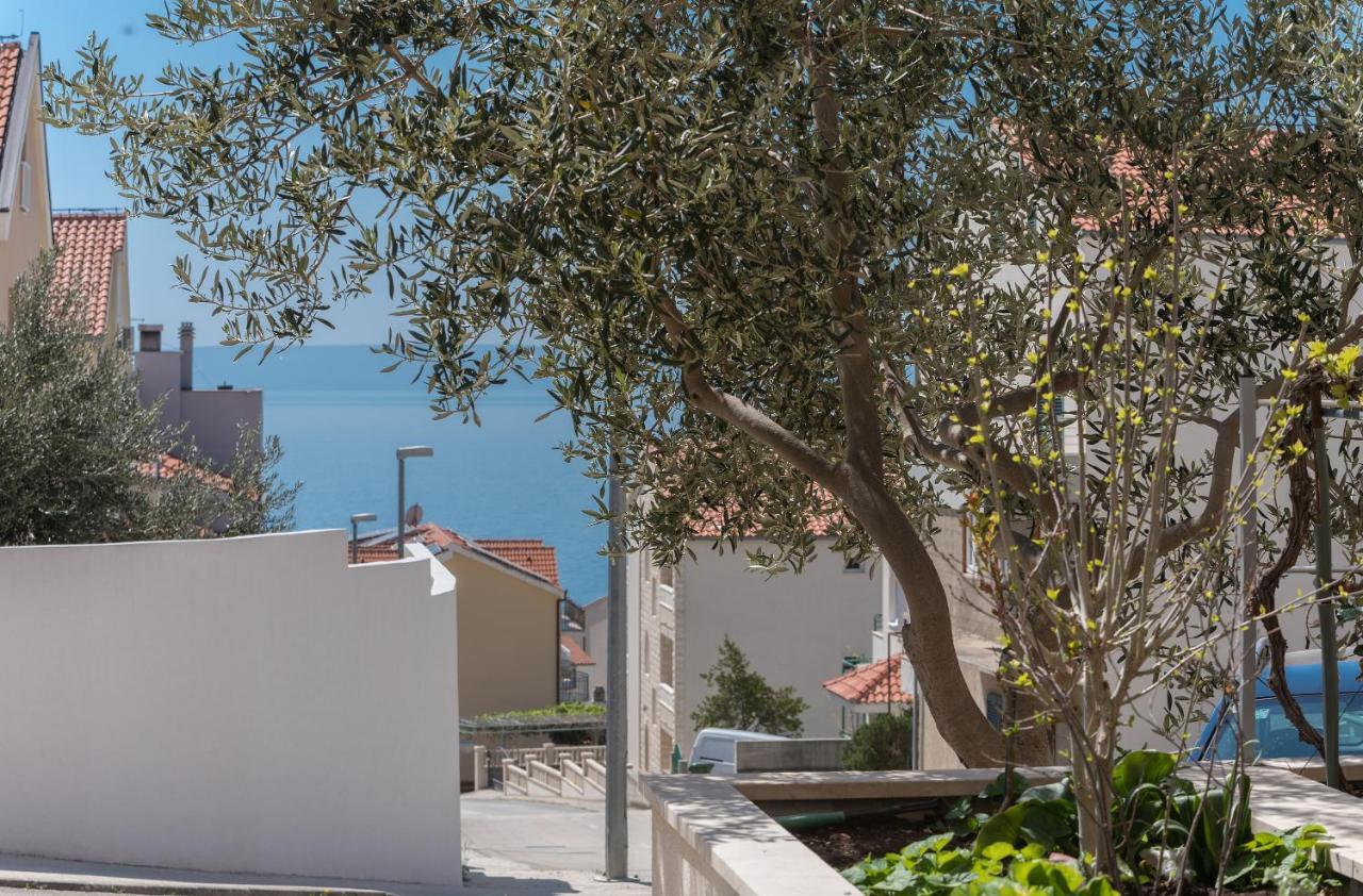 Long Apartment Makarska Exterior foto