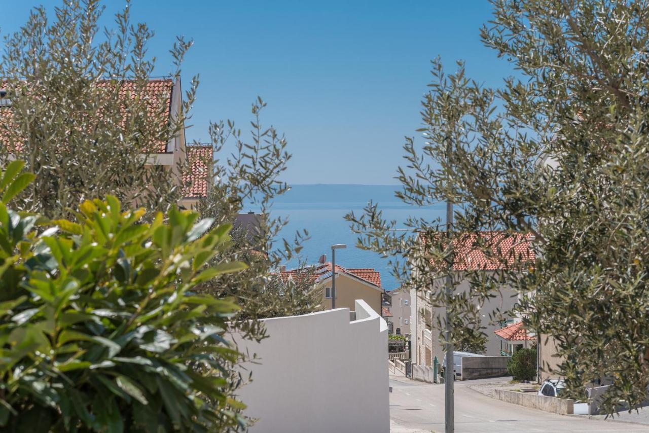 Long Apartment Makarska Exterior foto